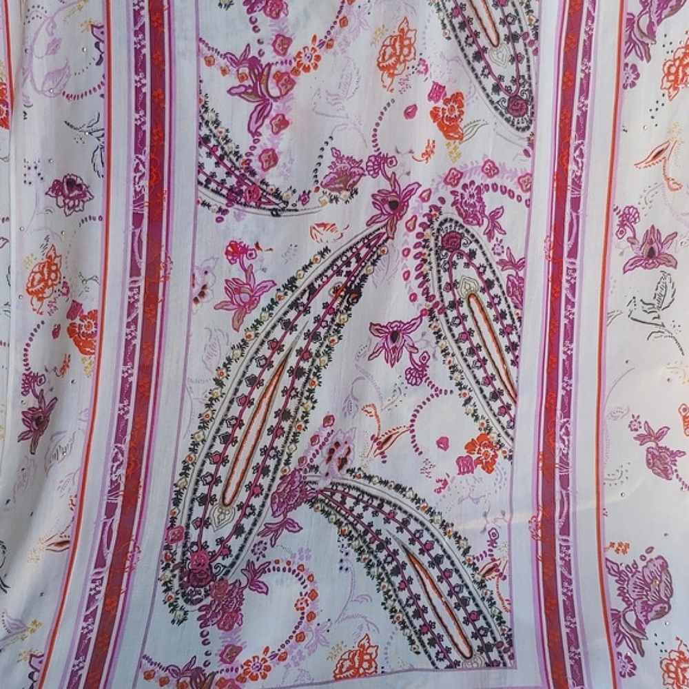 White House Black Market Oblong Scarf in Pale Orchid and Ecru White NWT - Picture 10 of 12